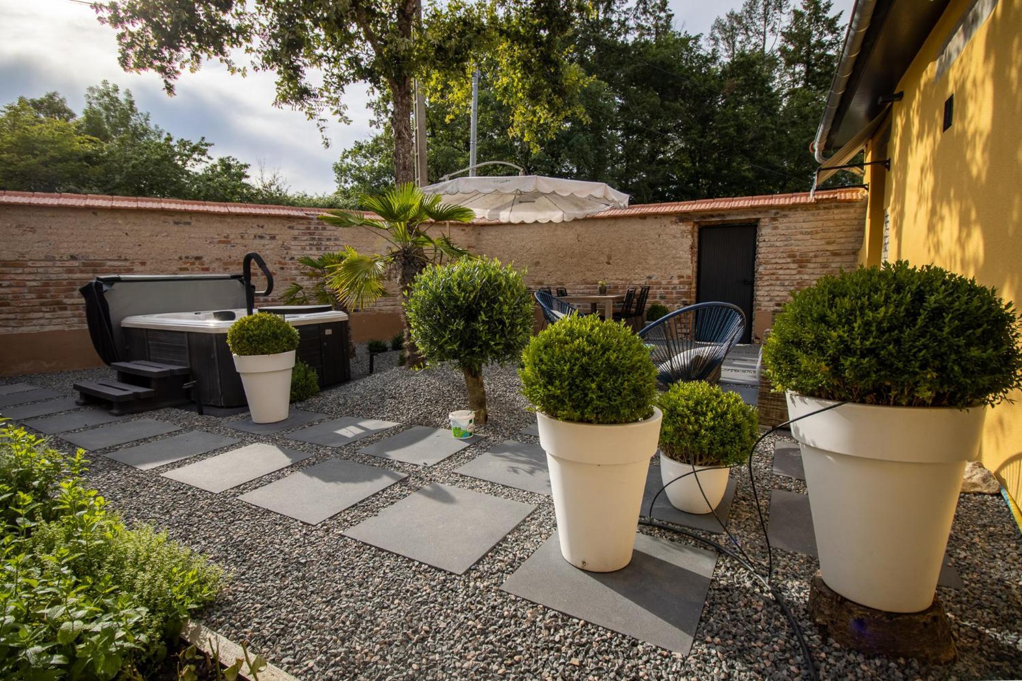 Gites Briffaut Saint-Hilaire-Fontaine Exterior foto